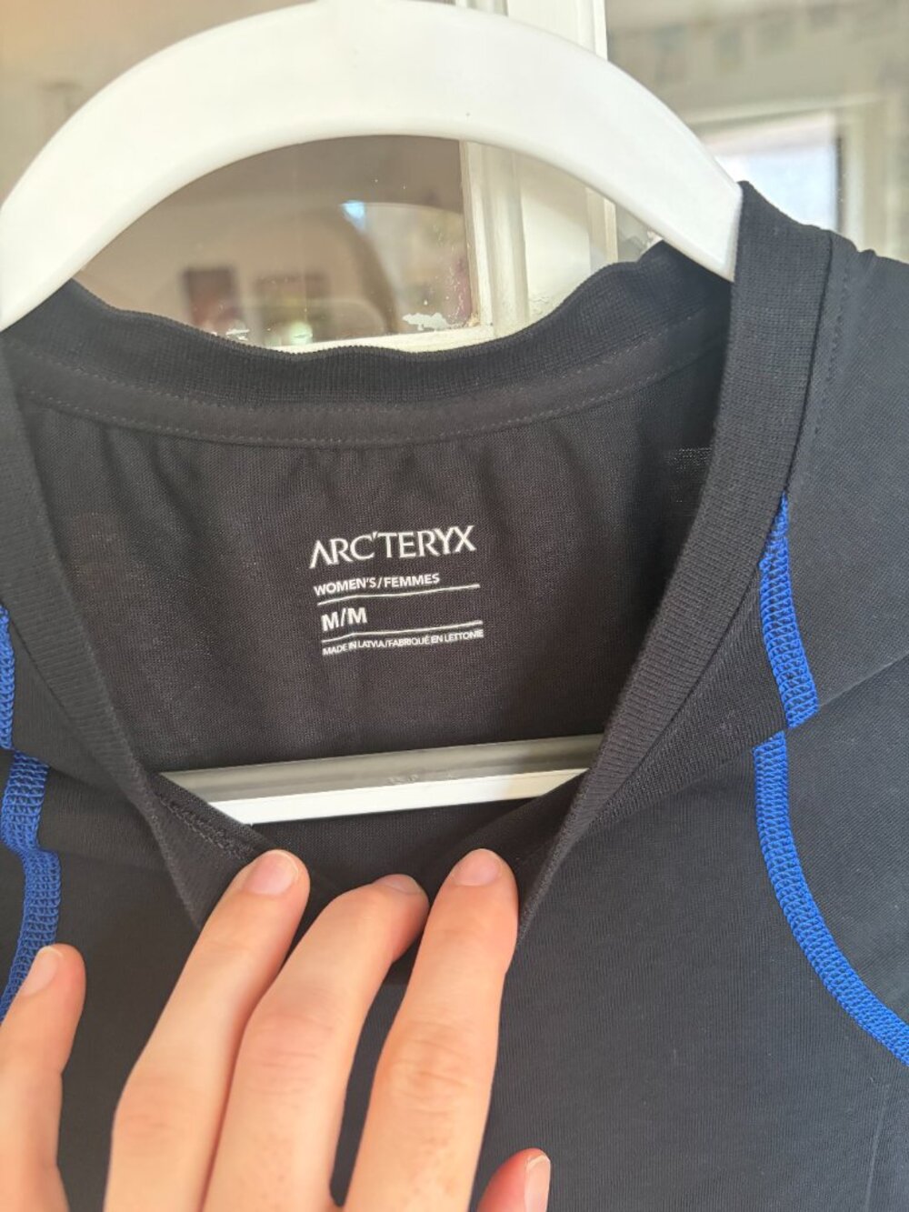 Arc'teryx System A Alesa SS Women's Tee - Black/Vitality - Picture 5 of 10